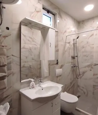 Apartment Bungevilia