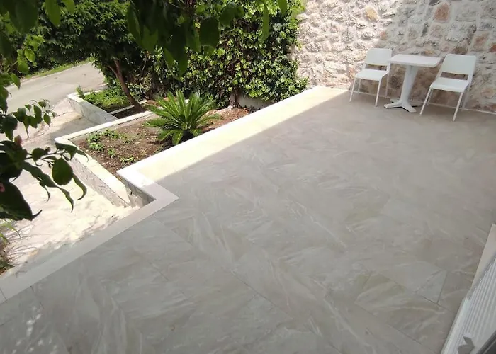 Bungevilia Apartman Gruda